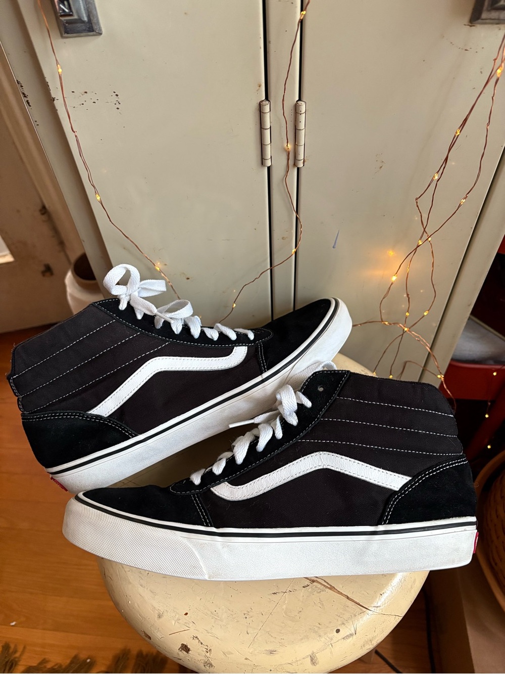 VANS Sk8-Hi Black & White Shoes